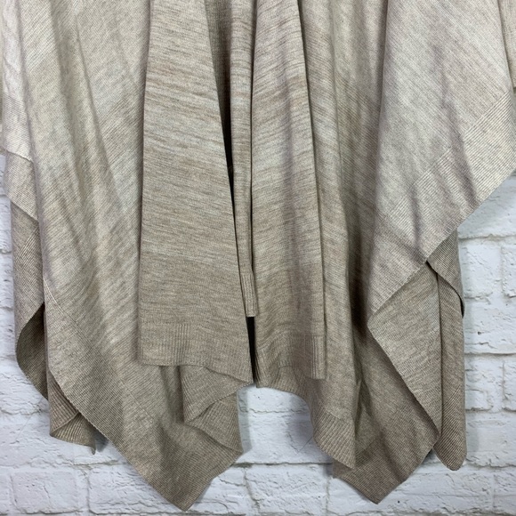 WHBM Draped Ombré Open Side Soft Shawl Sweater - Picture 3 of 8